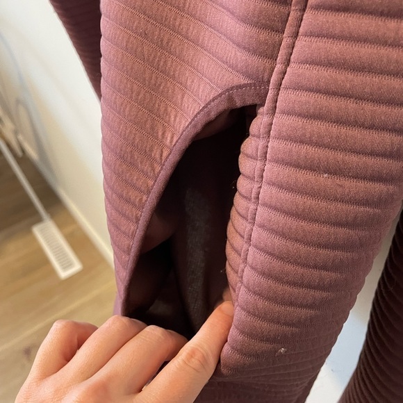 𝅺Avalanche Purple Pull Over Sweater - Picture 5 of 13